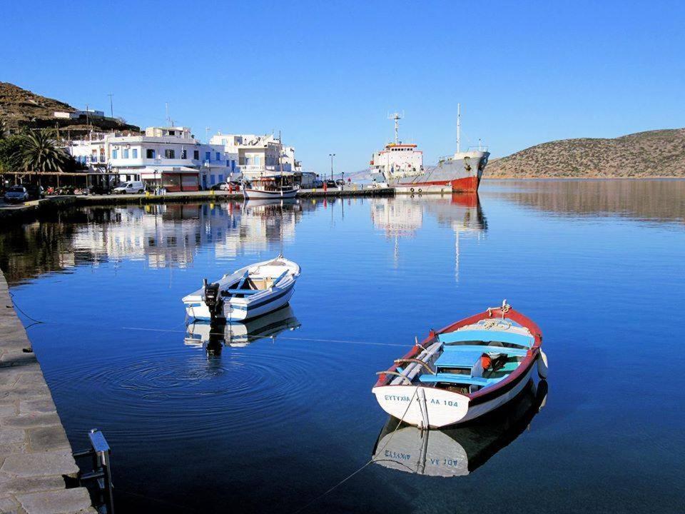 Angeliki Pension Katapola Bagian luar foto
