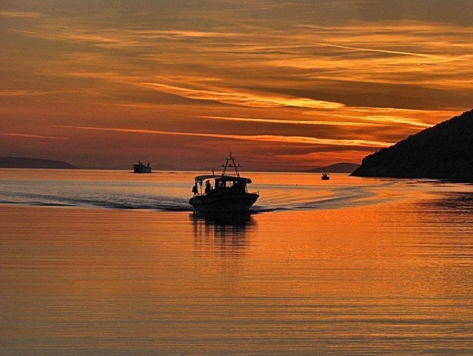 Angeliki Pension Katapola Bagian luar foto