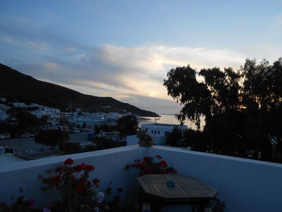 Angeliki Pension Katapola Bagian luar foto