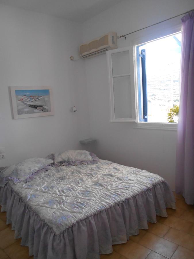 Angeliki Pension Katapola Bagian luar foto